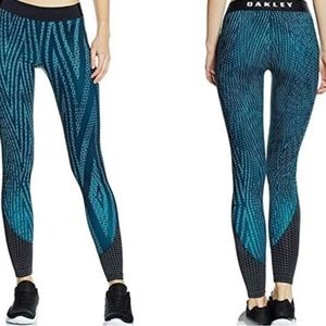 Women's Oakley Hydrolix Rebel Leggings Size M